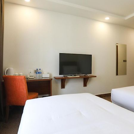 Sunrise Hotel Tashkent Bagian luar foto