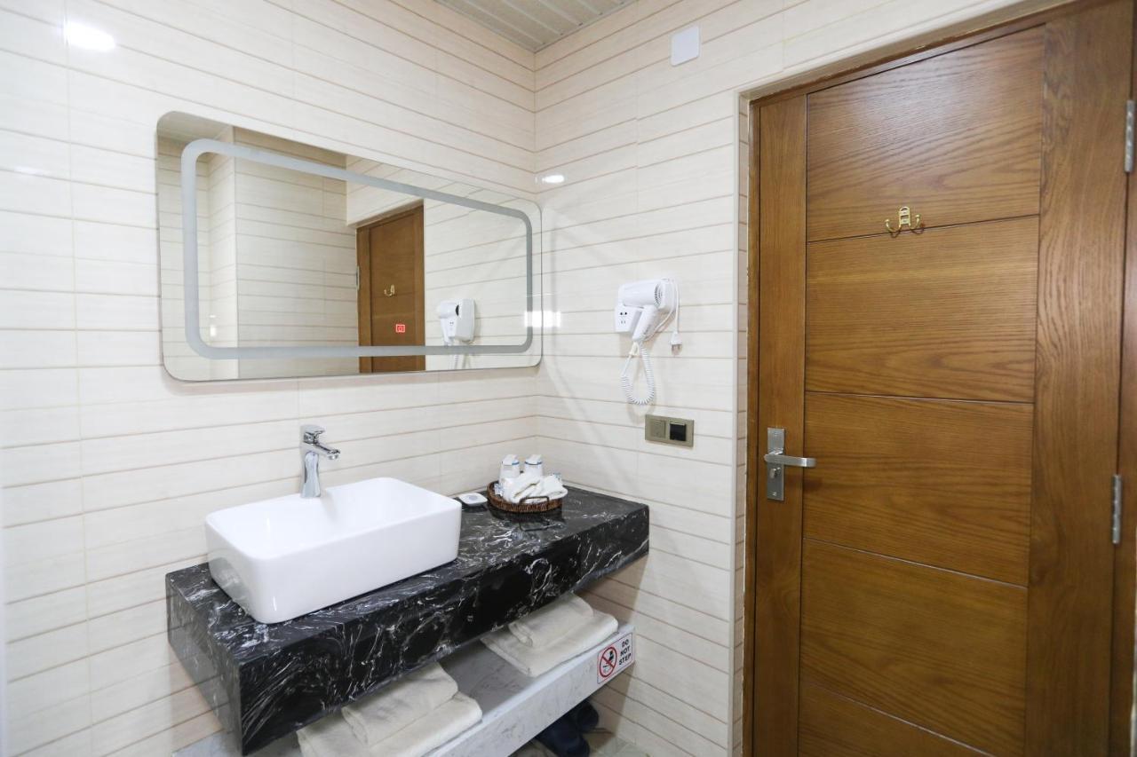 Sunrise Hotel Tashkent Bagian luar foto