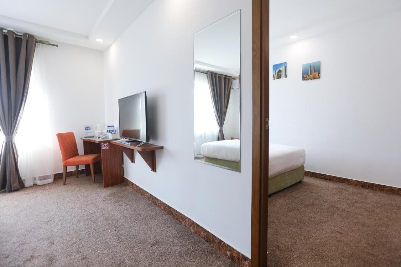 Sunrise Hotel Tashkent Bagian luar foto