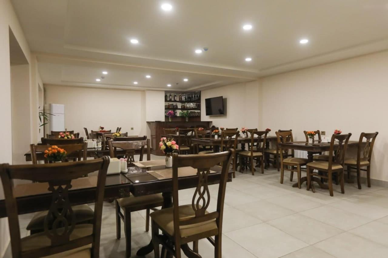 Sunrise Hotel Tashkent Bagian luar foto