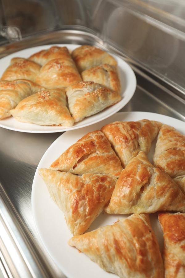 Sunrise Hotel Tashkent Bagian luar foto